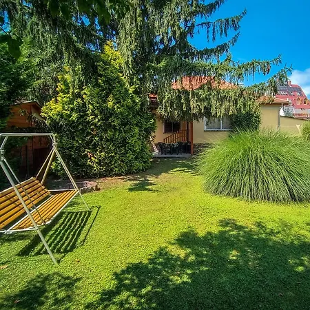 Park Nyaralohaz Ferienhaus *